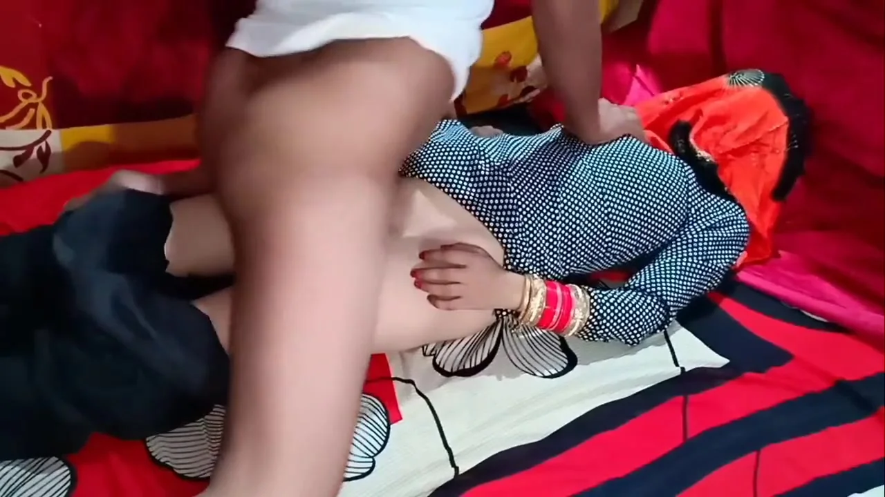 Indian Village Bhabhi First Time Sex Darty Hindi Audio