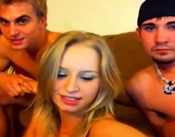 Sexy blonde fack two cock