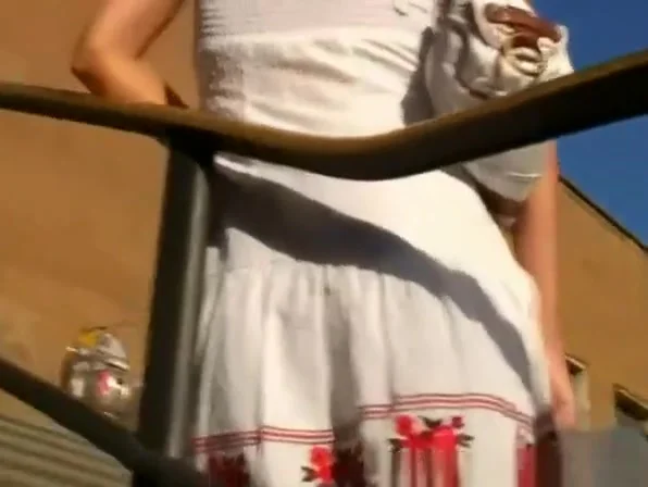 Blonde tourist chick upskirt