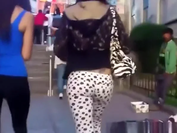 Girl in with tight pants sexy ass