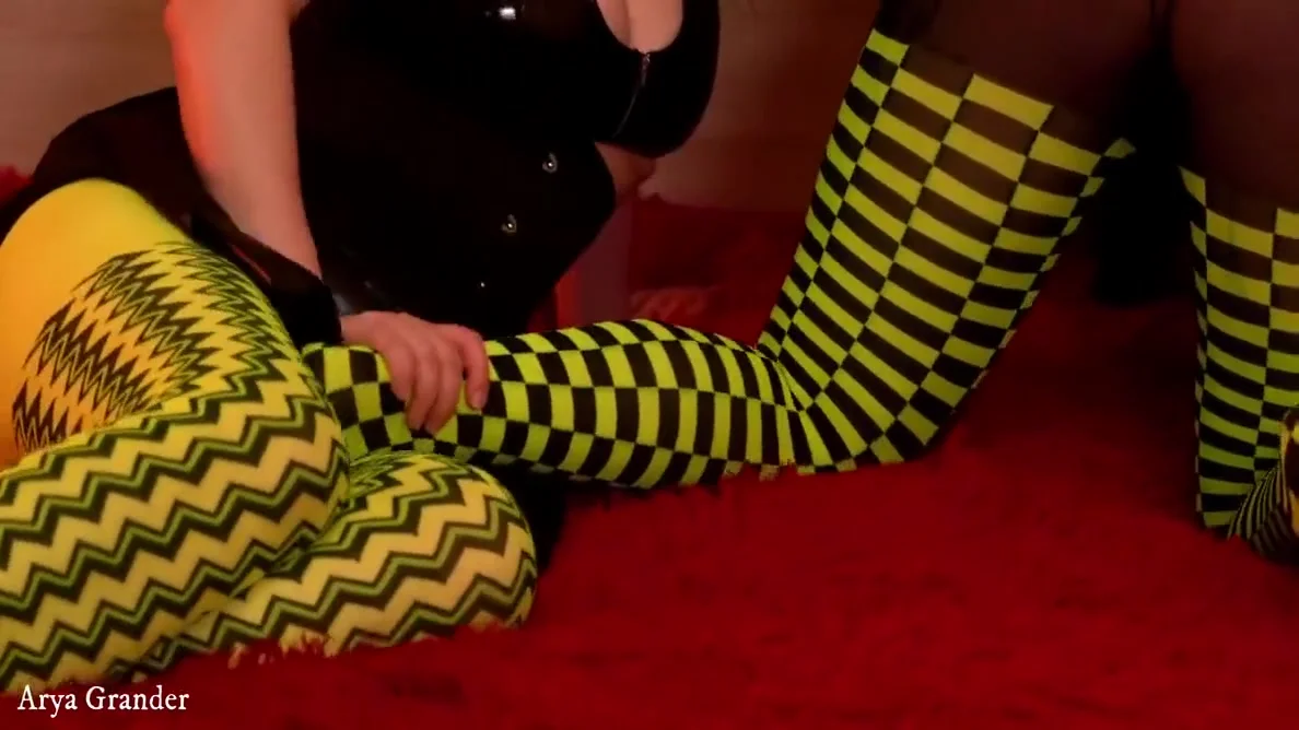 Lesbian Footfetish In Pantyhose Free Porn Video