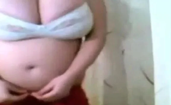 Amateur BBW showing her massive tits on cam 2