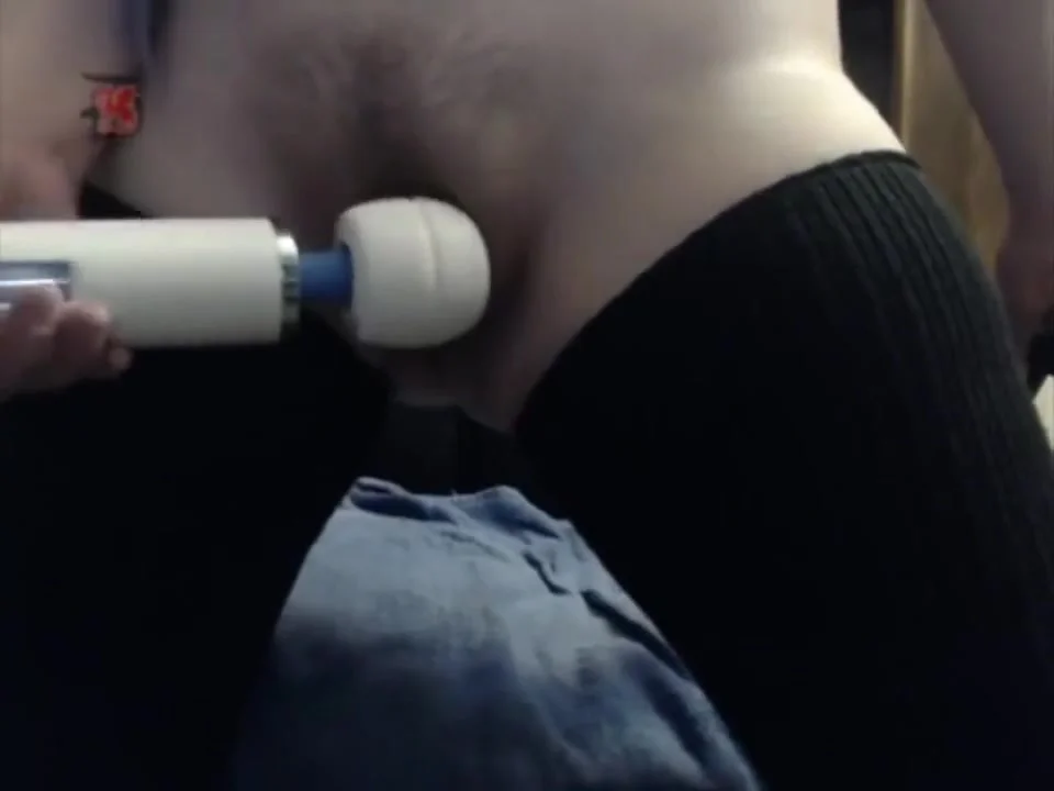 18 Year Old WIth Phat Butt Masturbates For You
