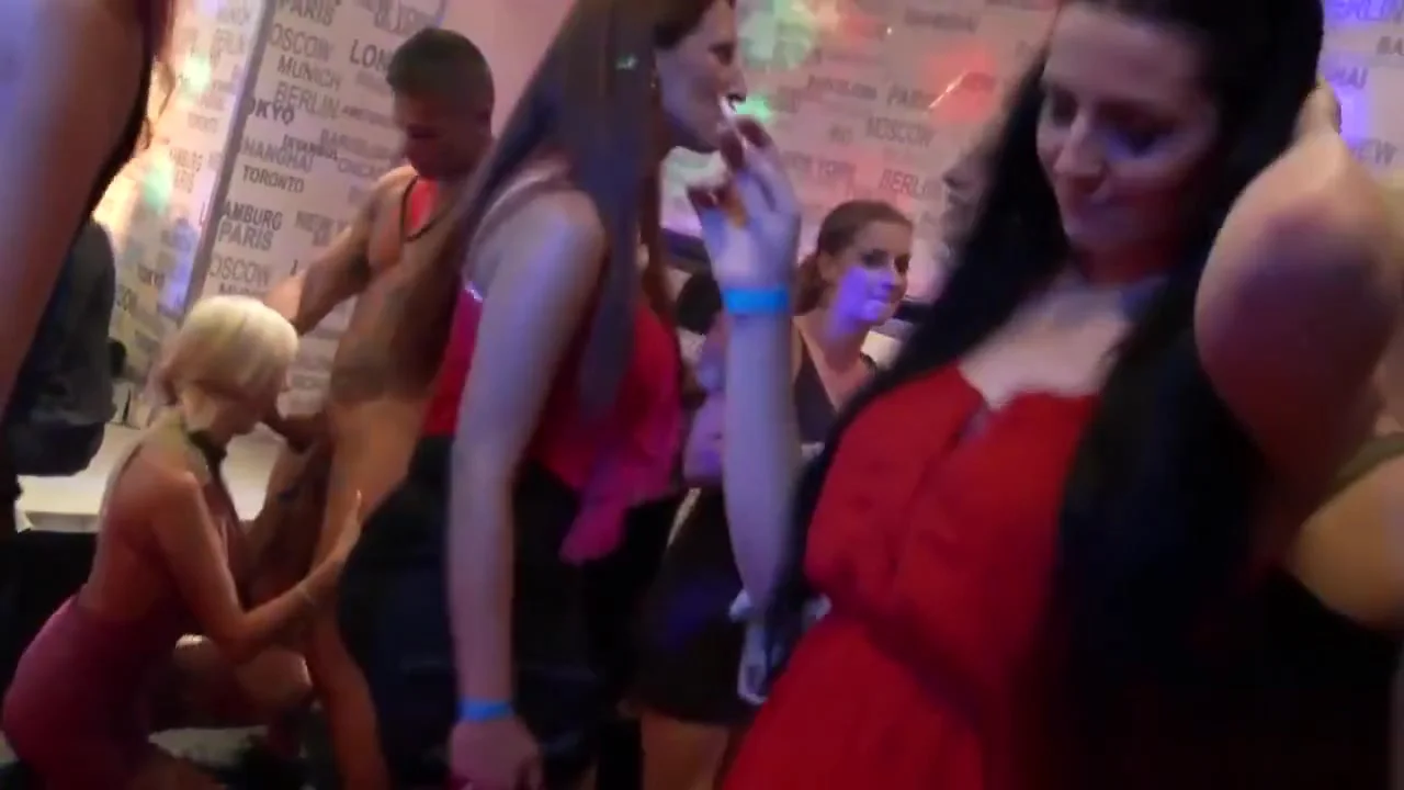 teens 18+ Suck Tug And Fuck