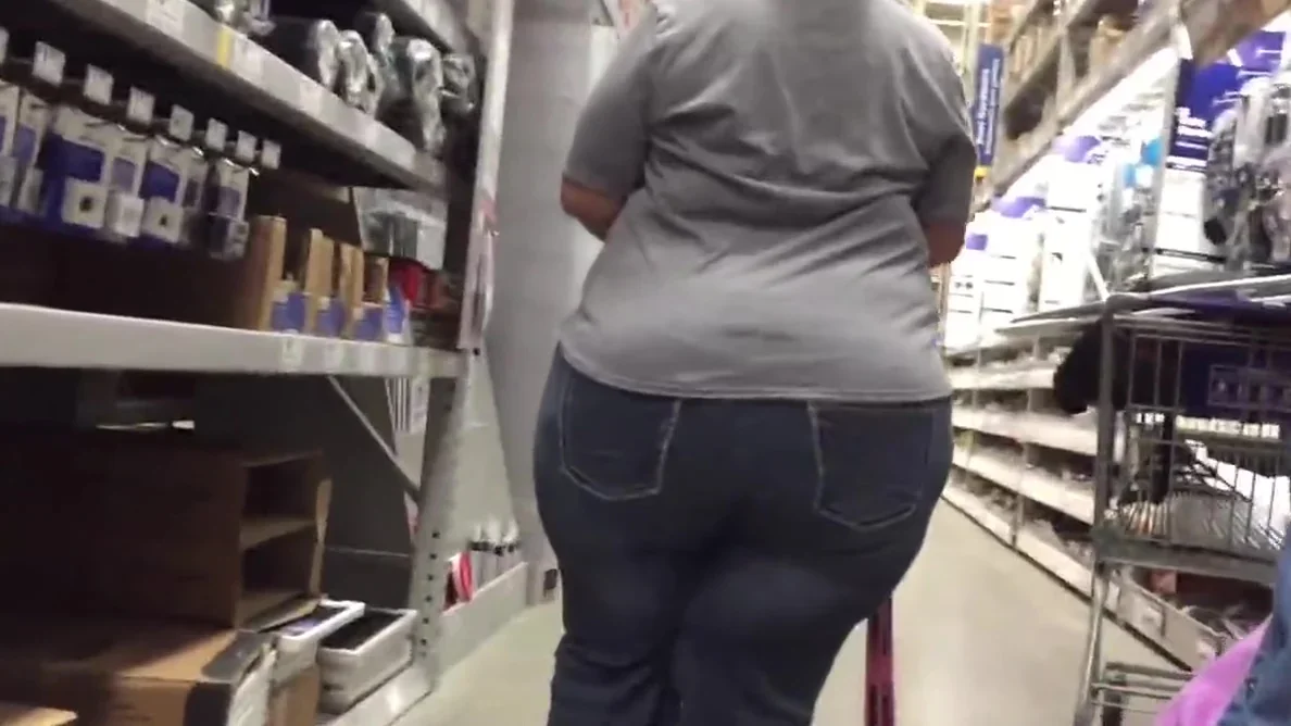 SSBBW Ebony Huge Ass in Jeans