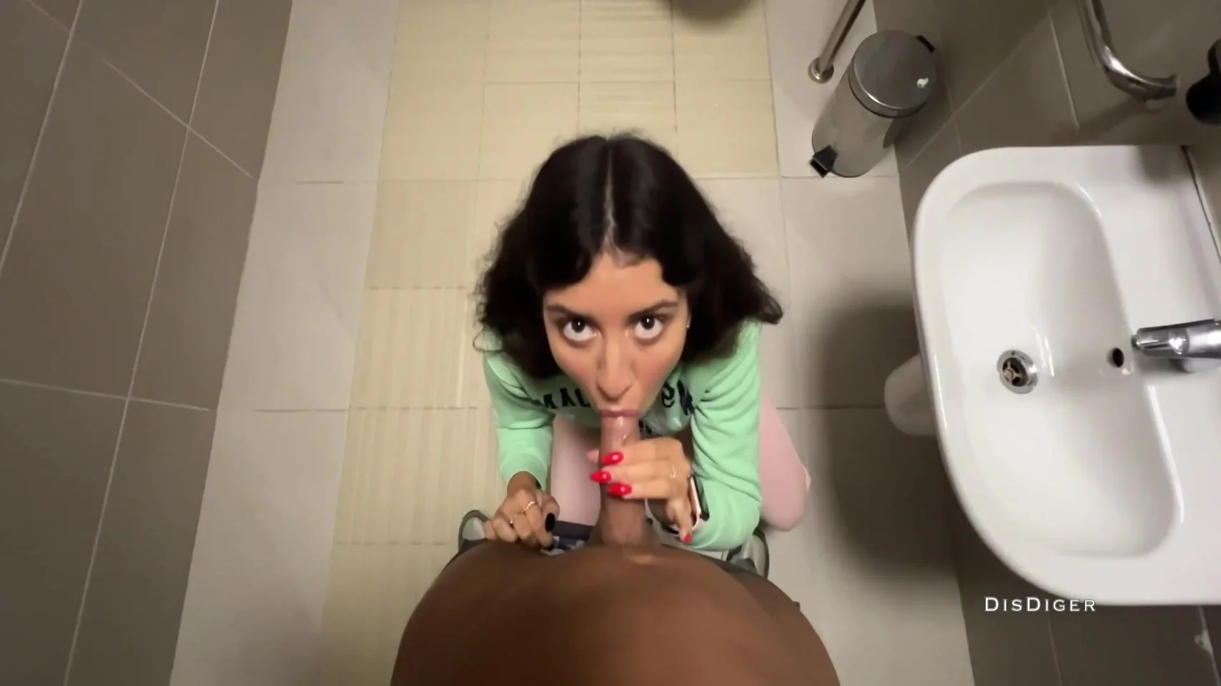 Risky Sex In Public Toilet In Mall 14 Min
