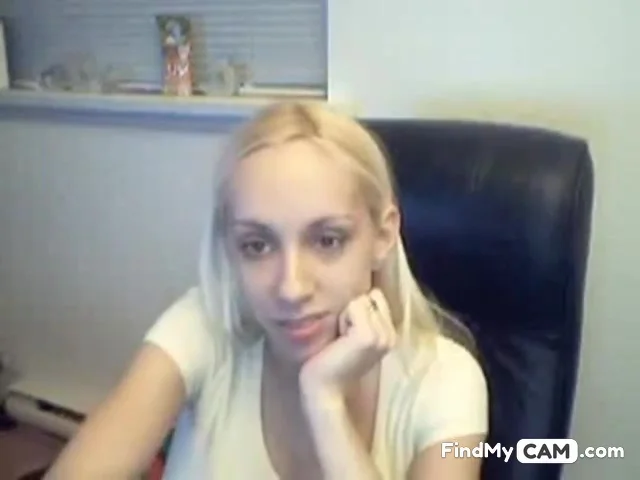 Hot Pregnant Bitch On Cam