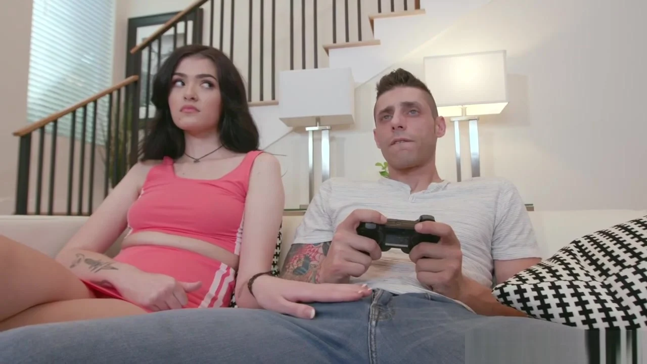 Nikki Venom flirting with her stepbro to get his attention