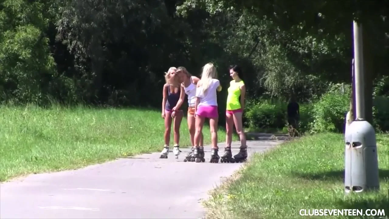 Anneli, Group Naked Rollerblading