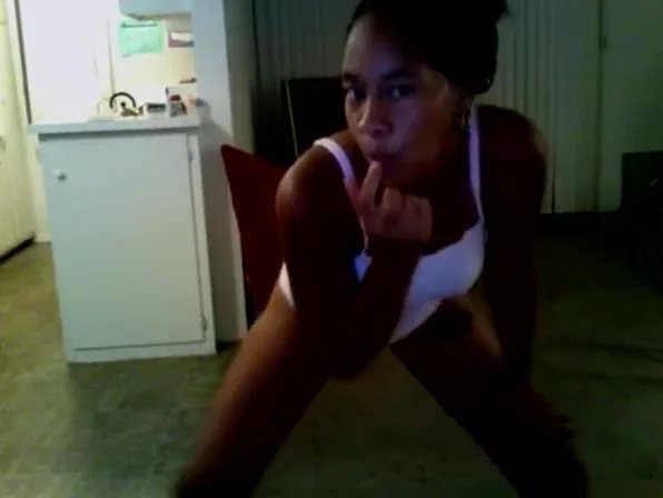black girl dancing in fullback pantys