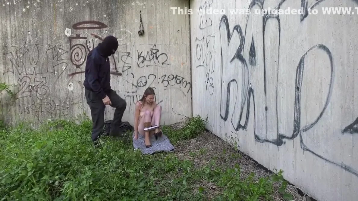 Pussy Fisted By The Milf Outdoor