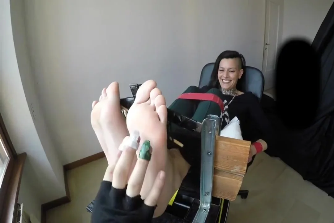 Tickling feet 2