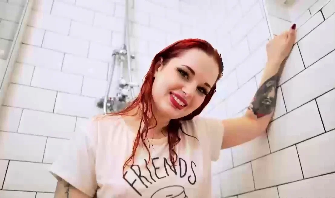 MangaJane21 at Shower