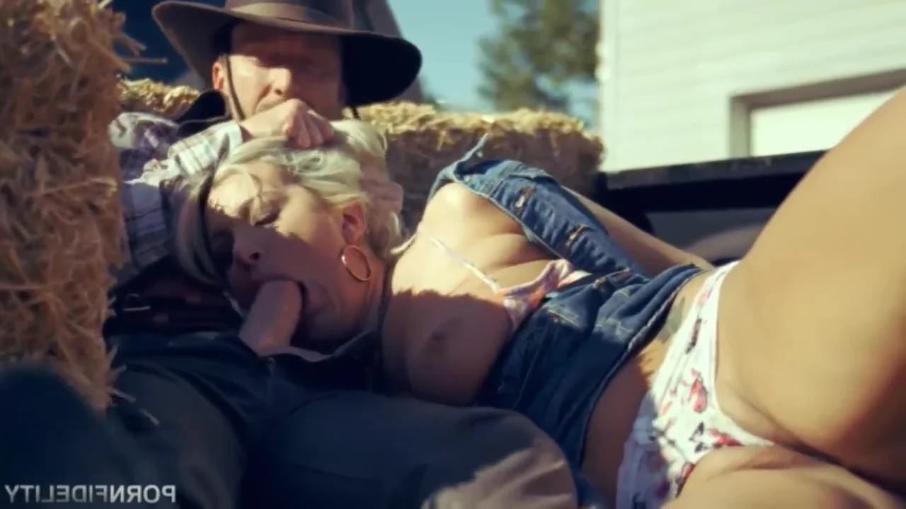 Layla Price - Rough Rider 4 - Layla Pryce