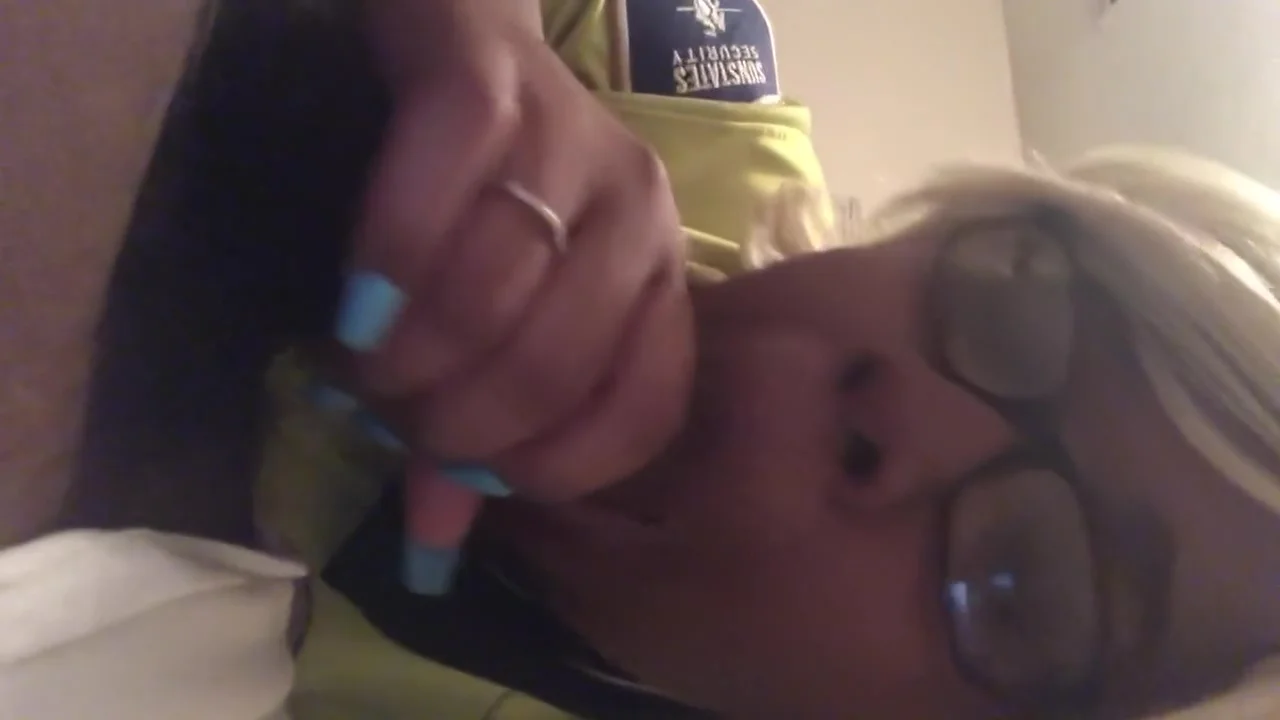 BBW Officer Loves Sucking Husbands BBC