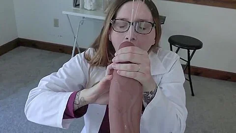 Bettie Bondage – Doctor Loves Your Big Dick