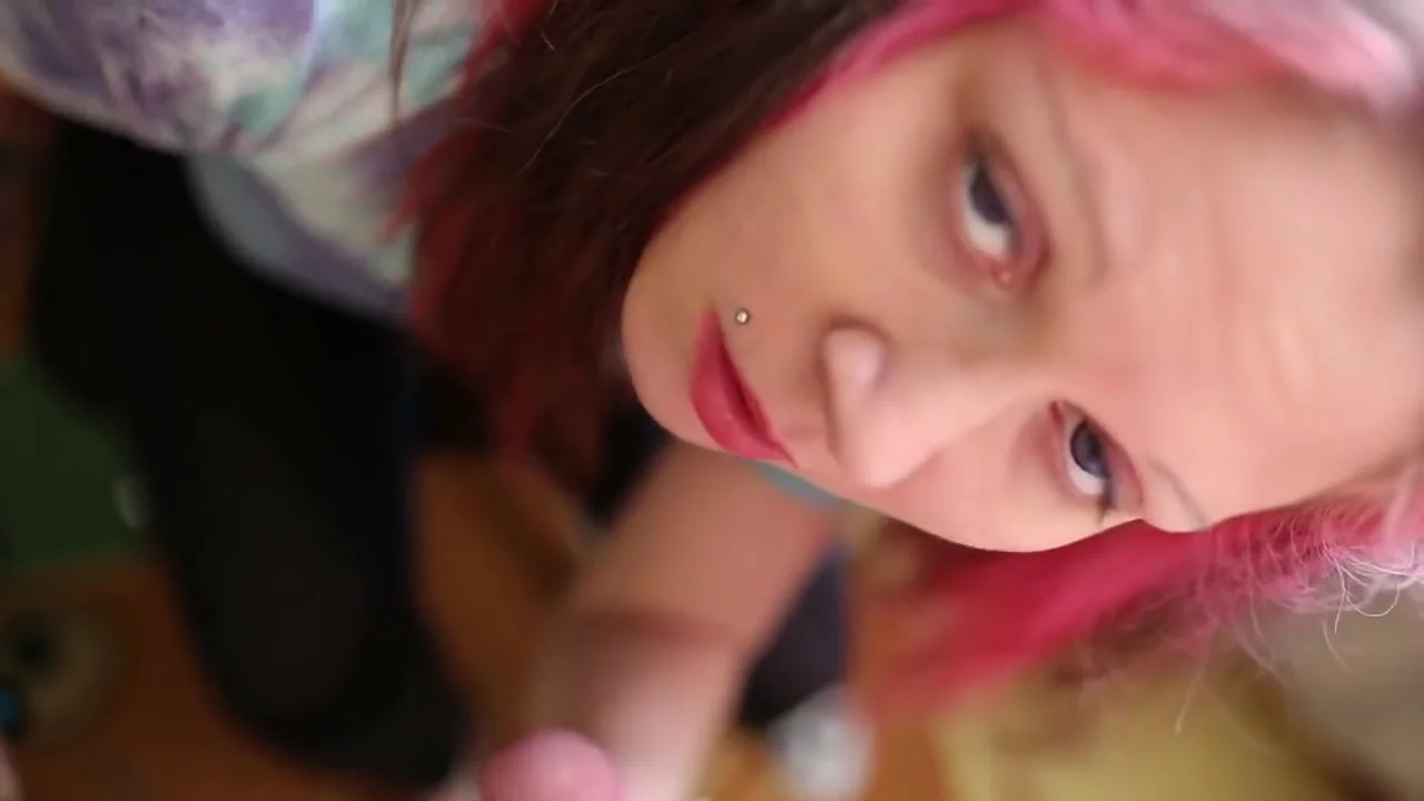 Pinkhair Cutie Does Handjob And Footjob In Socks
