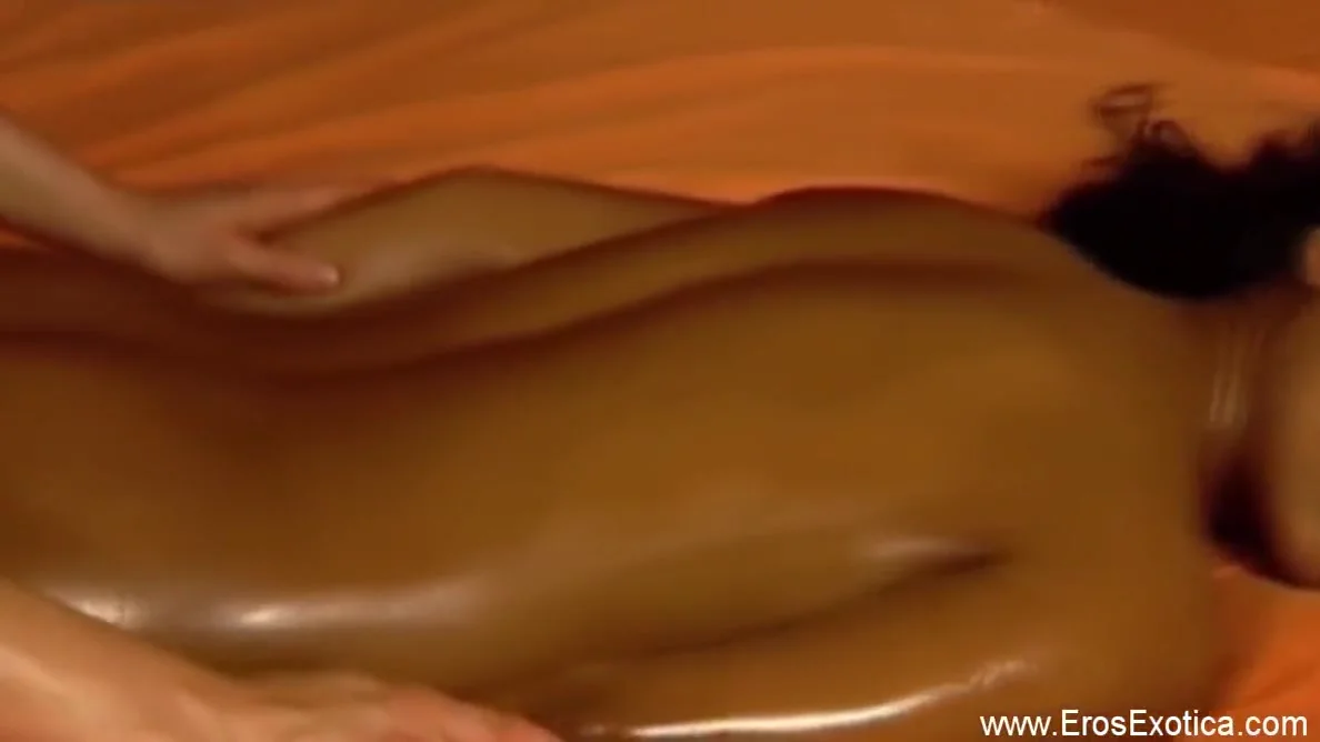 Sultry Ebony Beauty Pampered With Oils