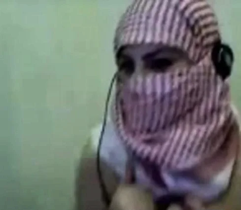 Palestine Arab Hijab Girl show her Big Boobs in Webcam