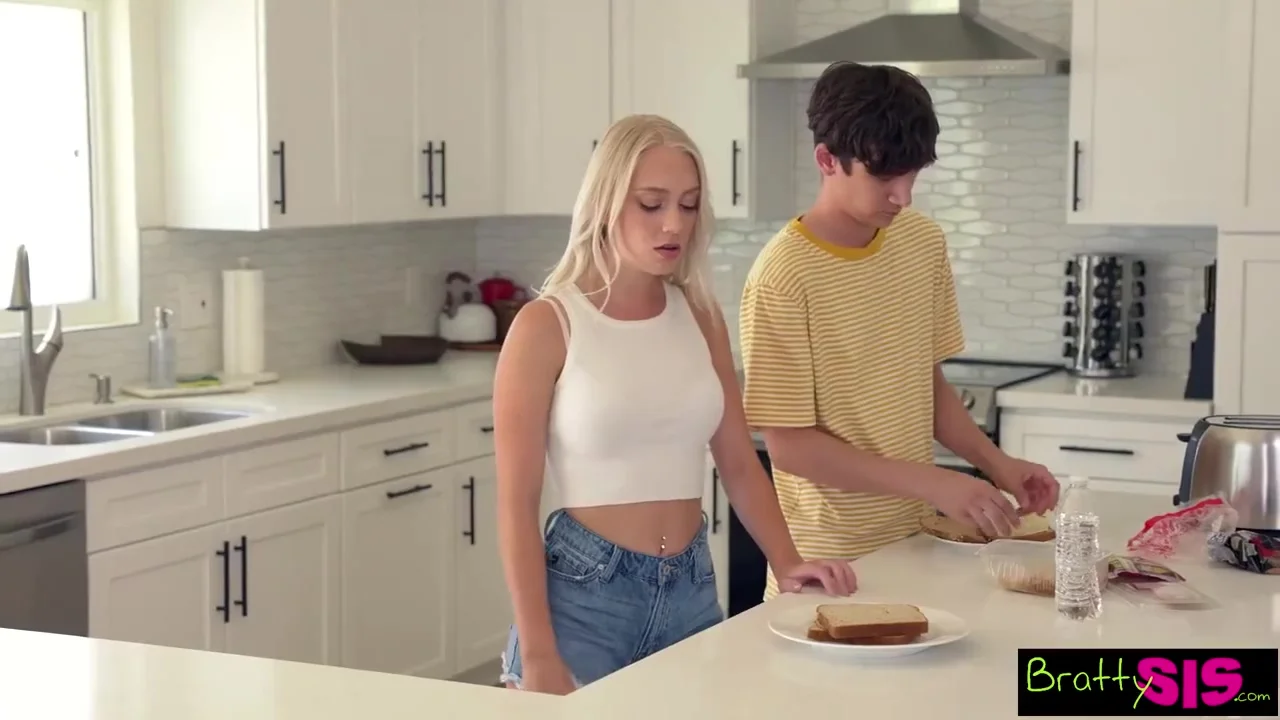 Braylin Bailey Tells Stepbro, Stepbrothers Are Supposed To Have Itty Bitty Cocks