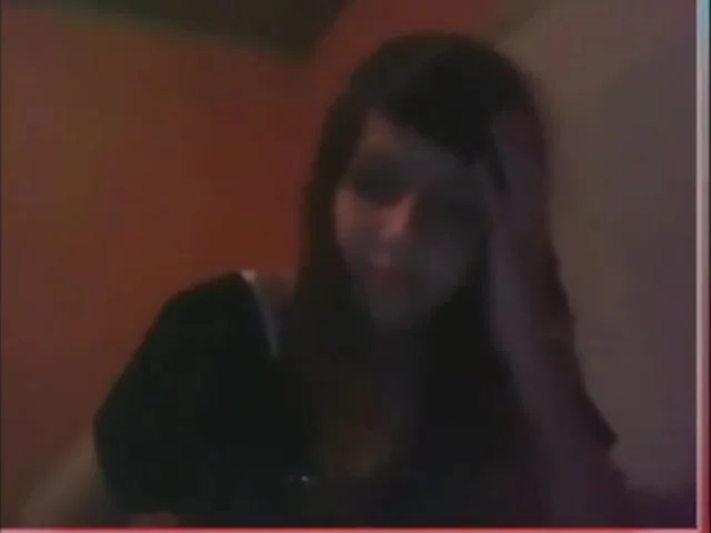 Webcam teen 18+ Feet (anybody know who's she ?)