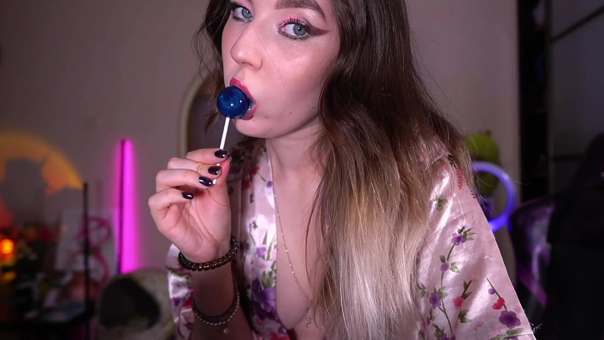 Sucking Your Dick Like A Lollipop (asmr)