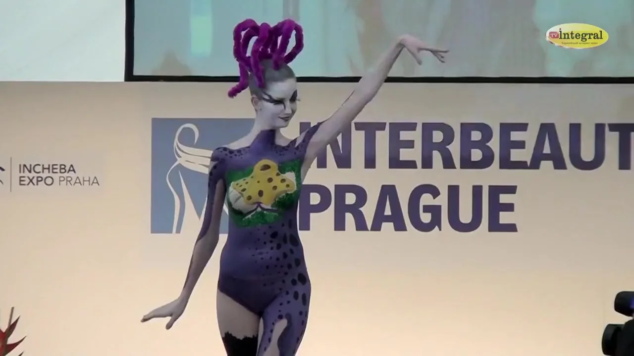Bodypaint Fashionshow Nude Show Praha
