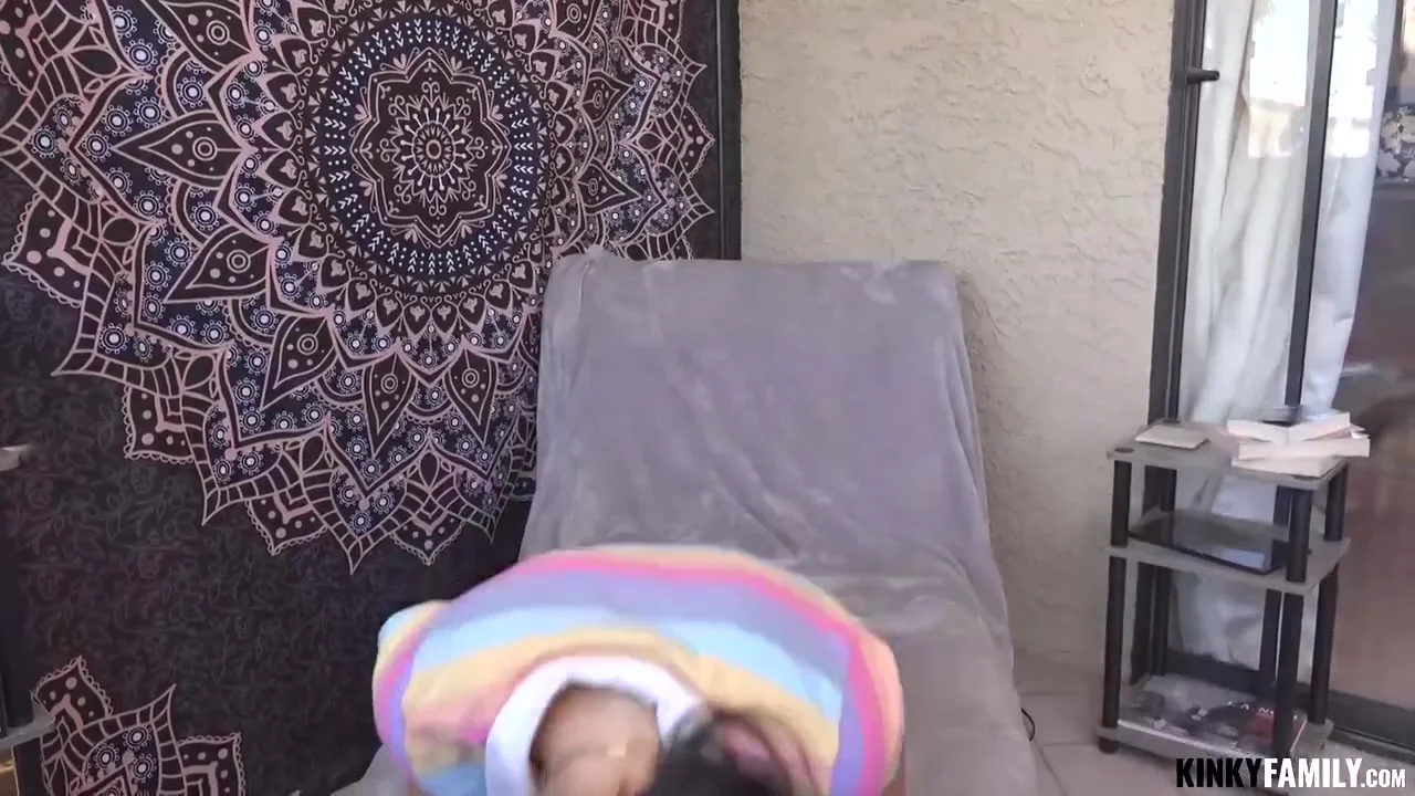 Theodora Day In Cumming On Stepdaughter Twice