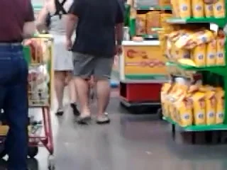 milf in market