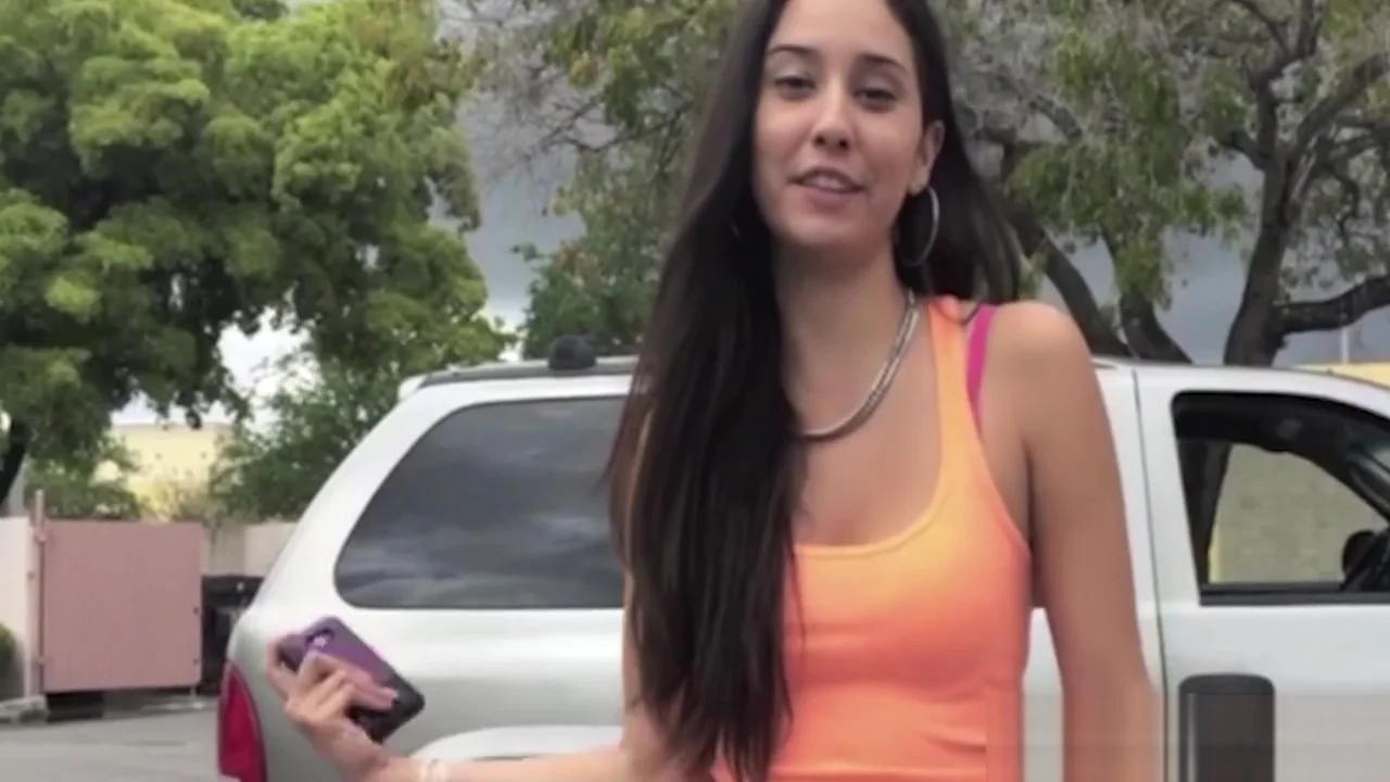 Amateur gets fucked in the backseat for cash
