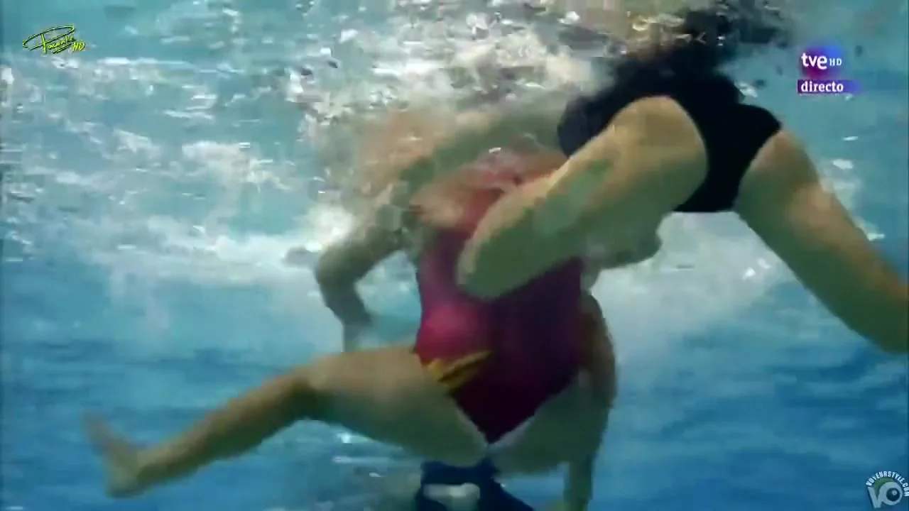 Shaved pussy of the water polo player