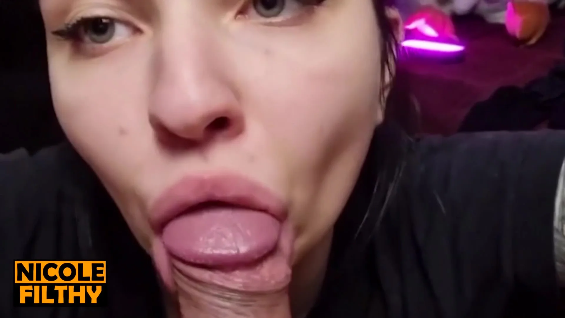 Cute Girl Blowjob - Horny teen 18+