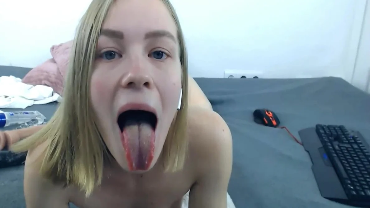 Cute Blonde teen 18+ Is Anal Superfreak