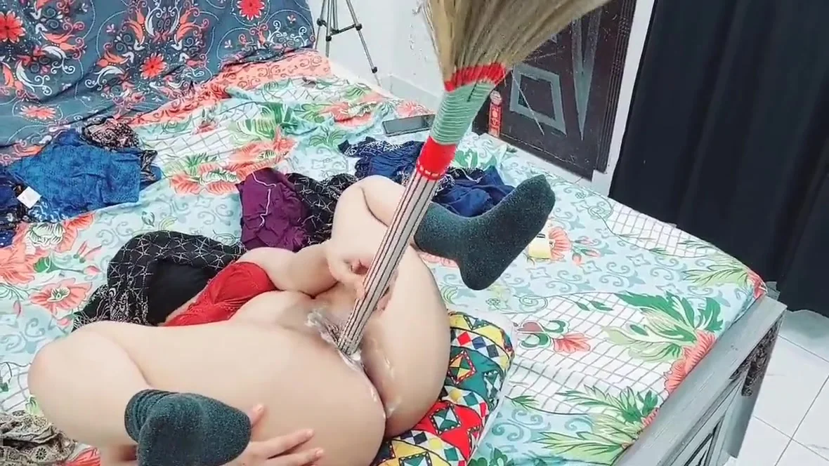 Desi Maid Cums Twice While She’s Masturbating – Caught By Owner