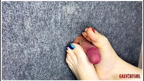 Verified Amateurs - I Took A Close-up Shot Of Glory Hole - Spanking My Feet On The Cock And Balls Of A Slave Easycbtgirl