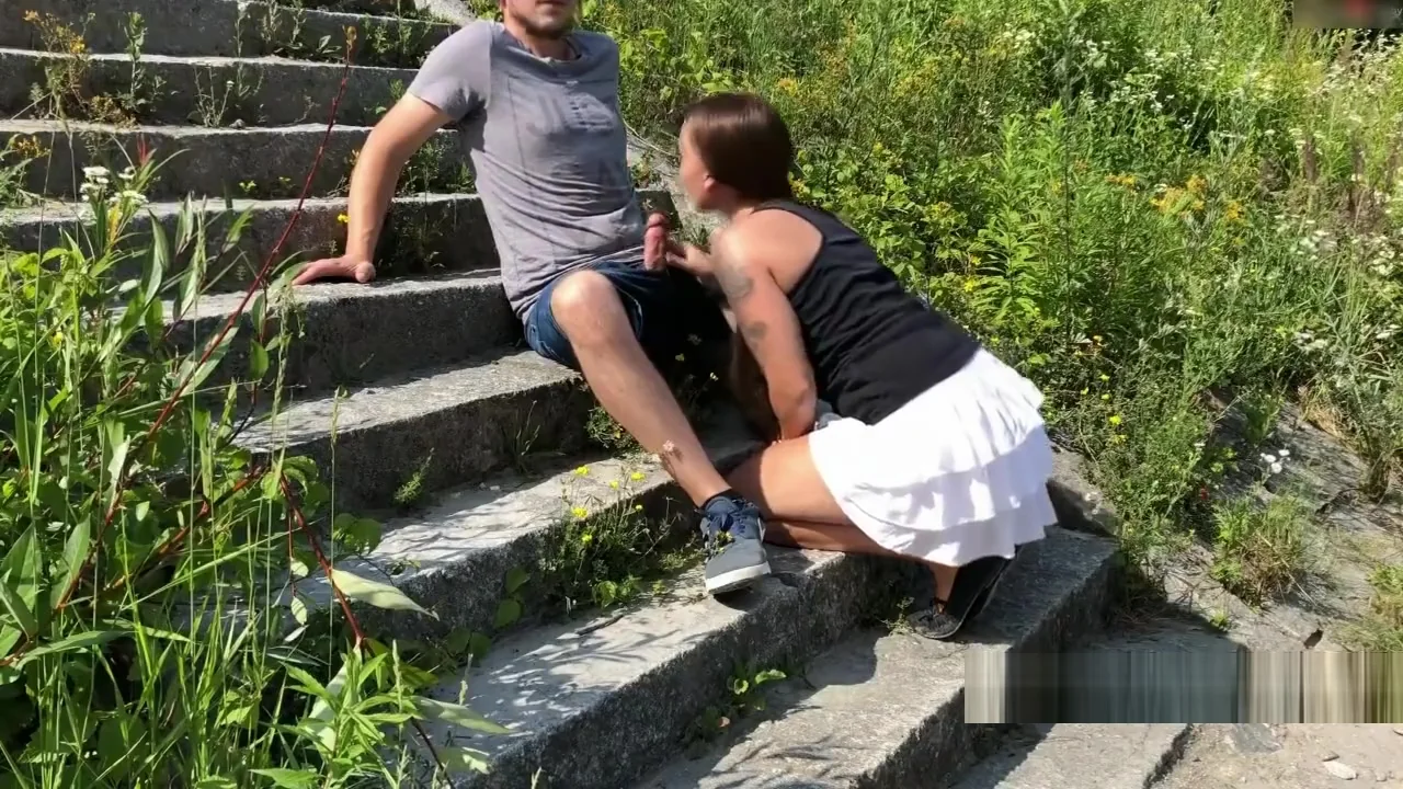 Deutscher Public Sex in der Donau