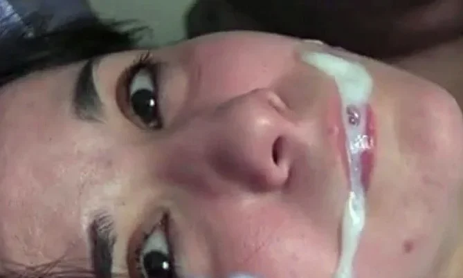 Brunette Amateur Webcam POV Cumshot