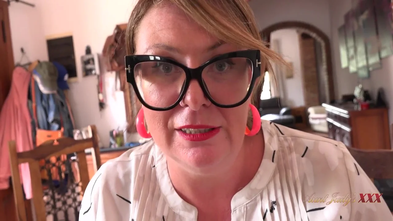 A Special Lesson With Professor Ms. Jojo (pov)