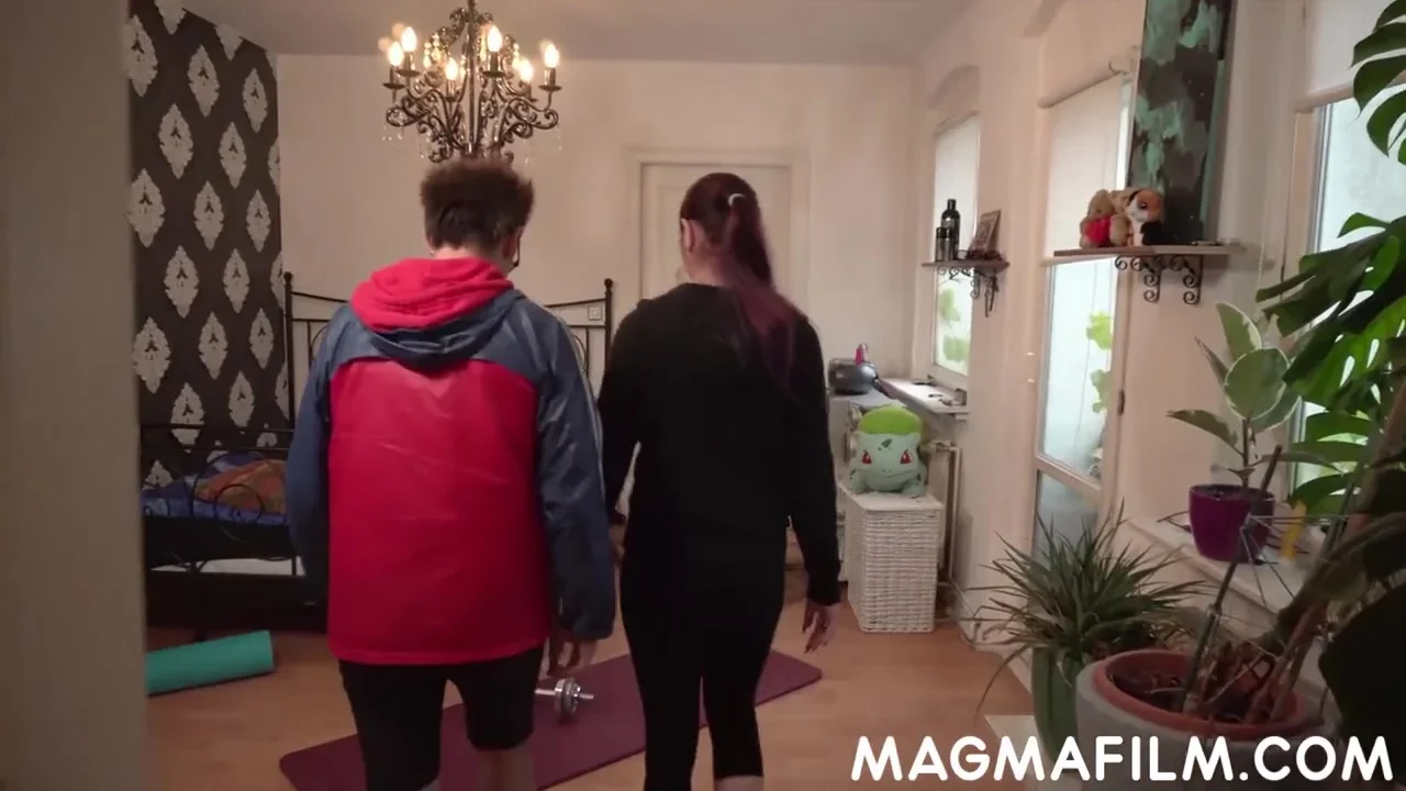 Teen girl has sex with her personal trainer - Magmafilm