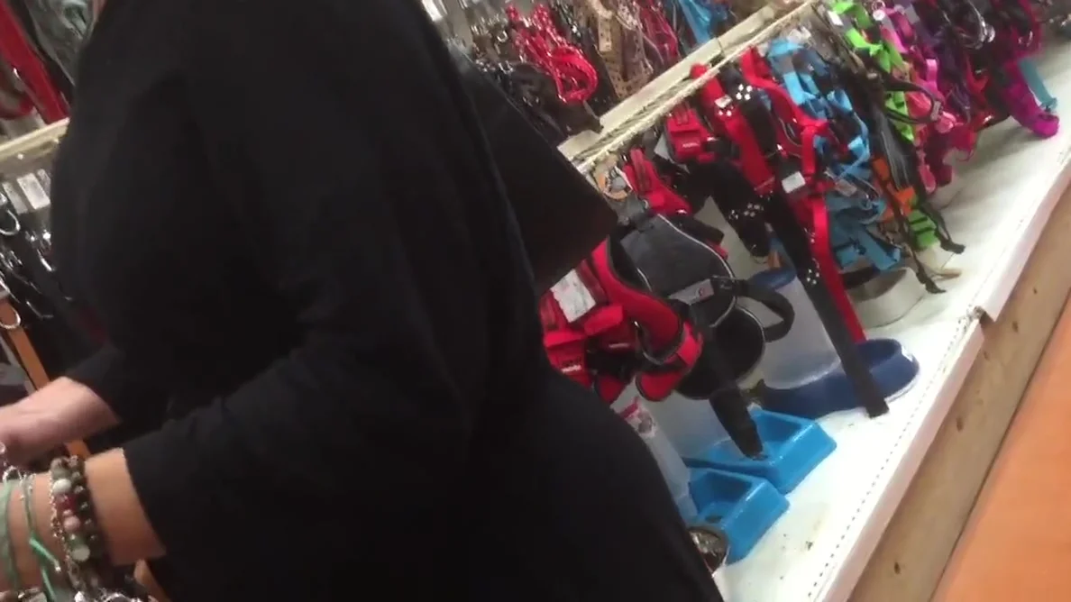 upskirt mature sexy 240