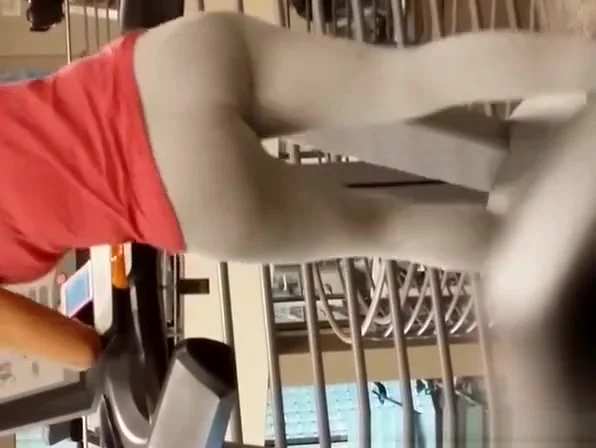 Big ass chick in grey leggings