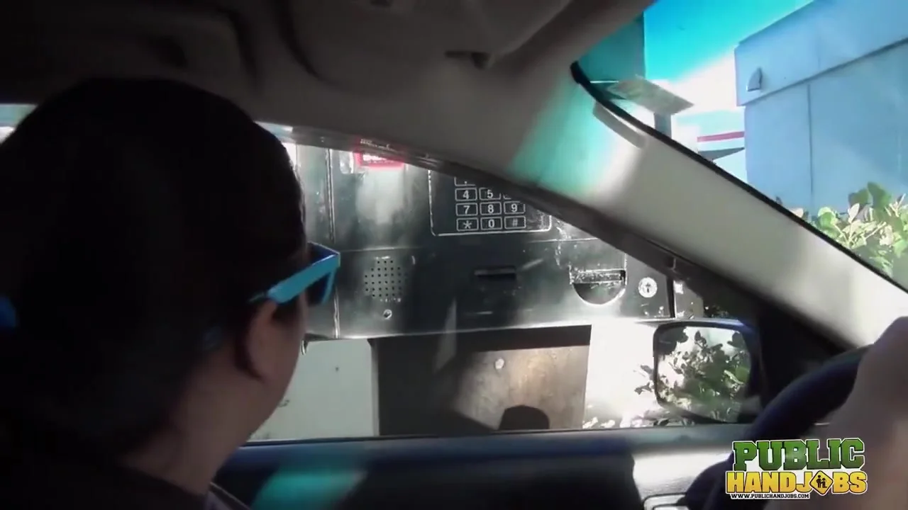 Cassidy Bliss - Back Seat Car Handjob