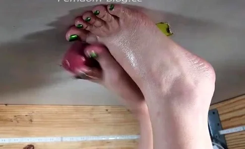 Milking Table Footjob – Sweetpeacheslane