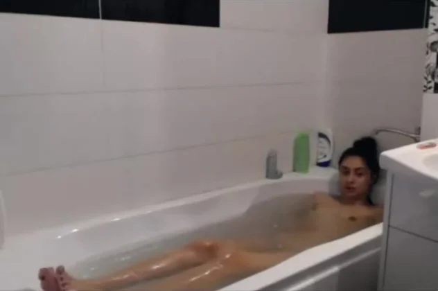 college teen 18+ taking a bath