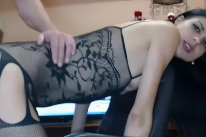His stepsister love to practice anal and blowjob at home
