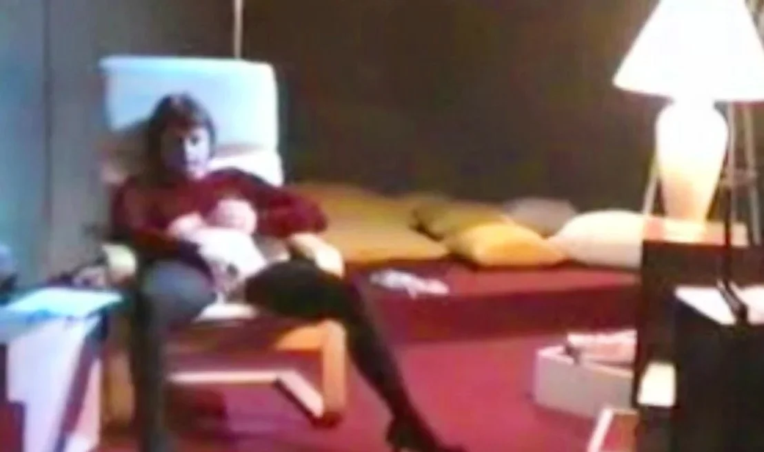My mom ends the day horny (hidden cam)