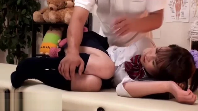 Japanese 18yo massage becomes too hot