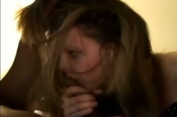 Married woman offered in hotel for anal