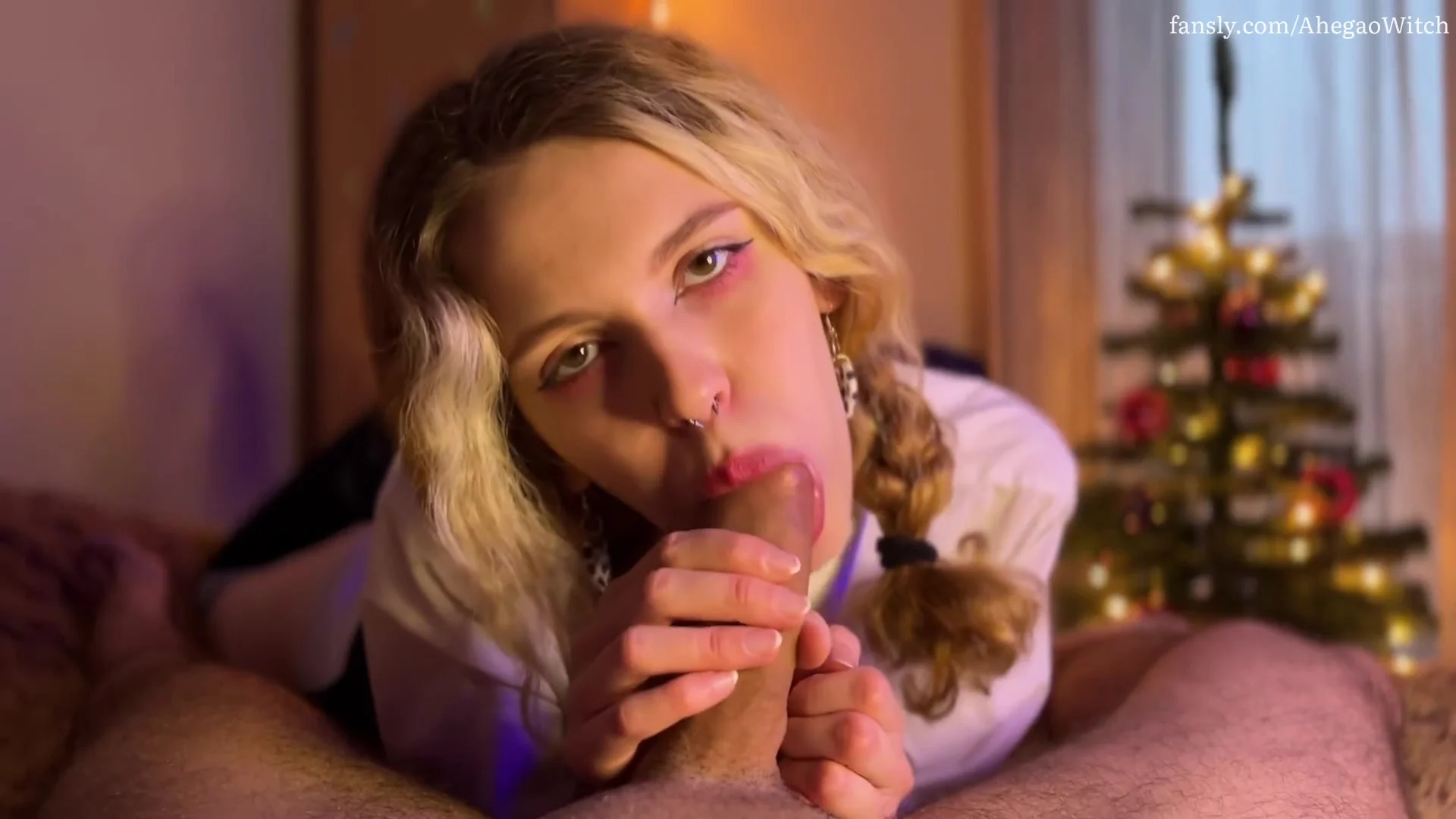 The Horny Stepsister Came Back From School And Started My Blowjob Swallowing All My Cum!