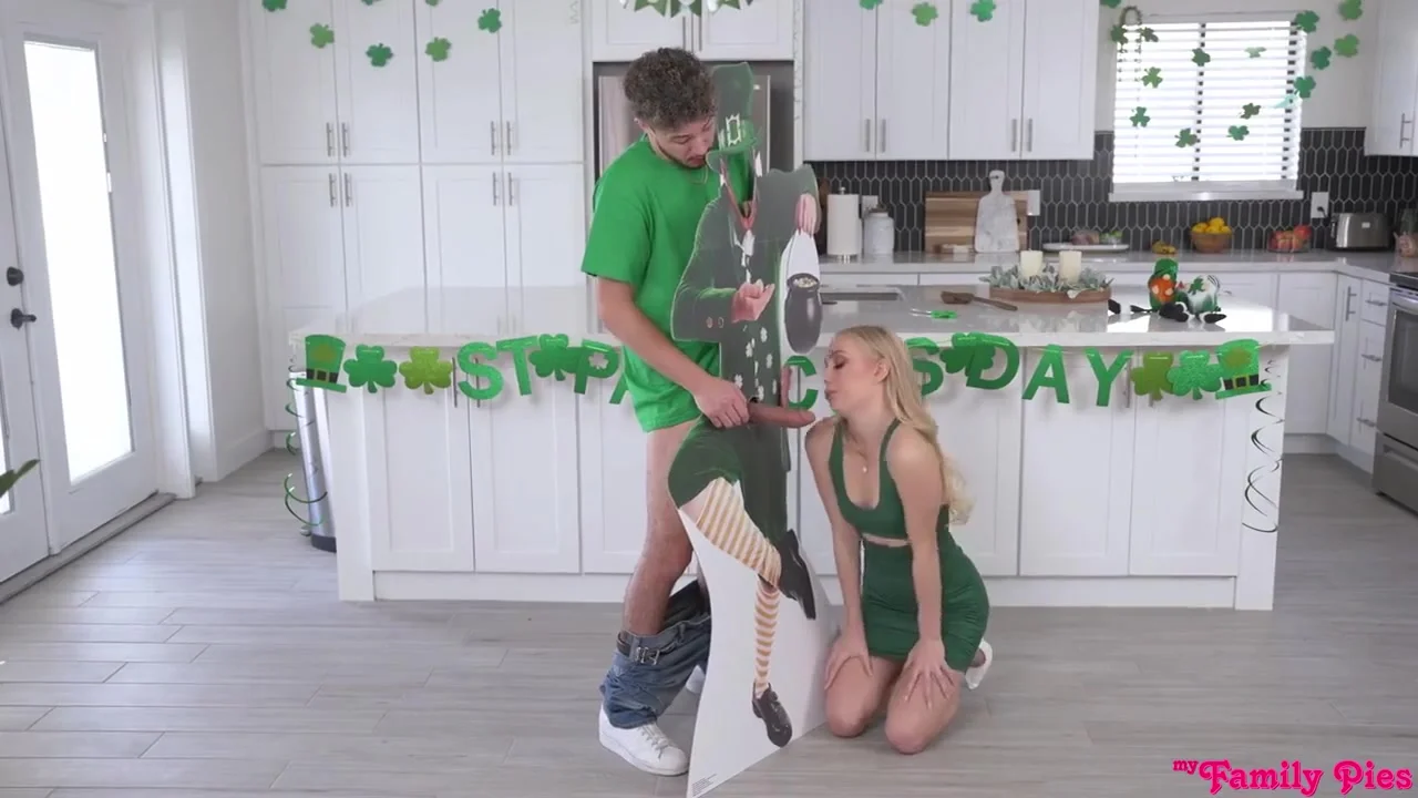 Decorating For A St Pattys Party With Braylin Bailey
